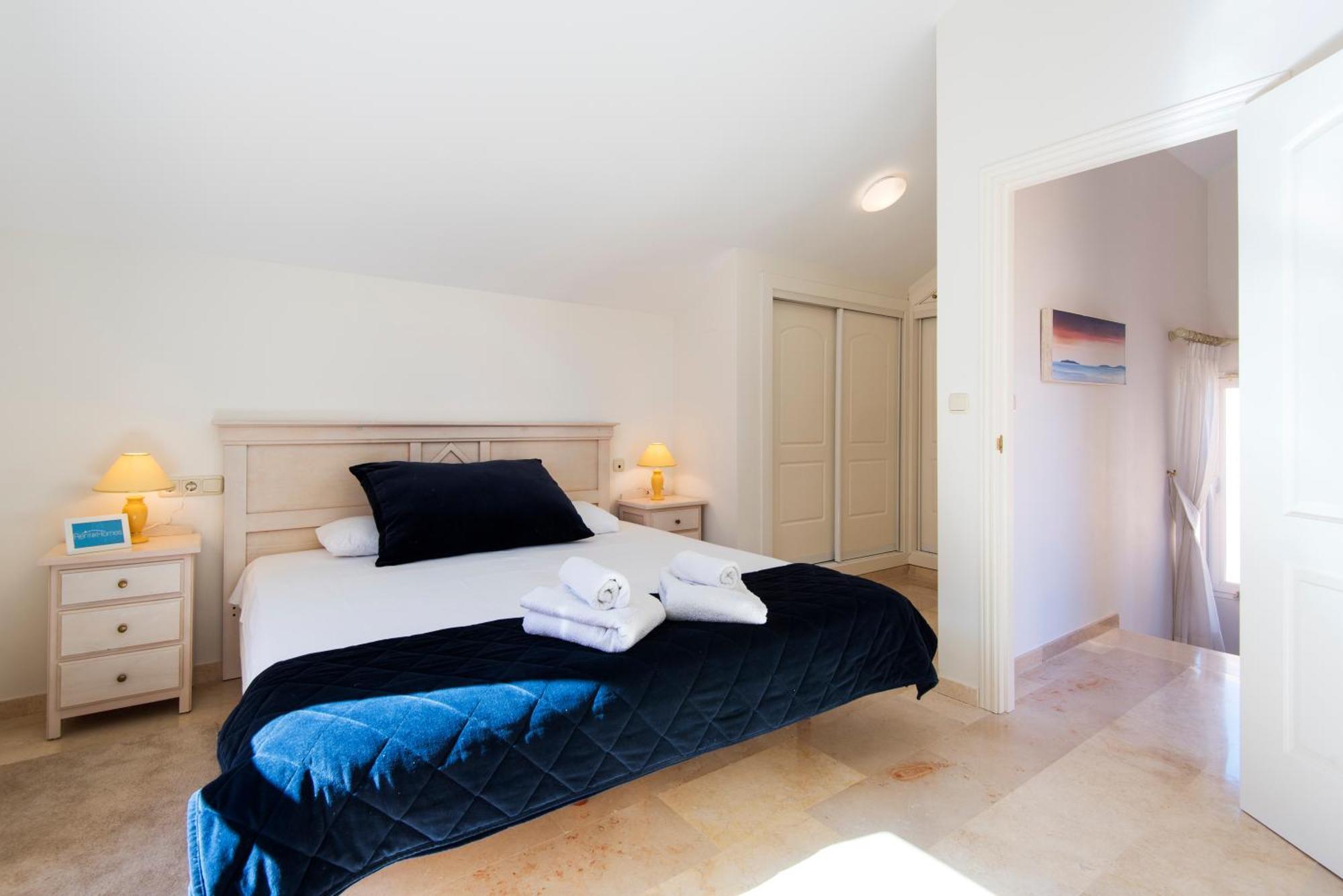 Rentandhomes Penthouse Elviria Golf Marbella Kültér fotó