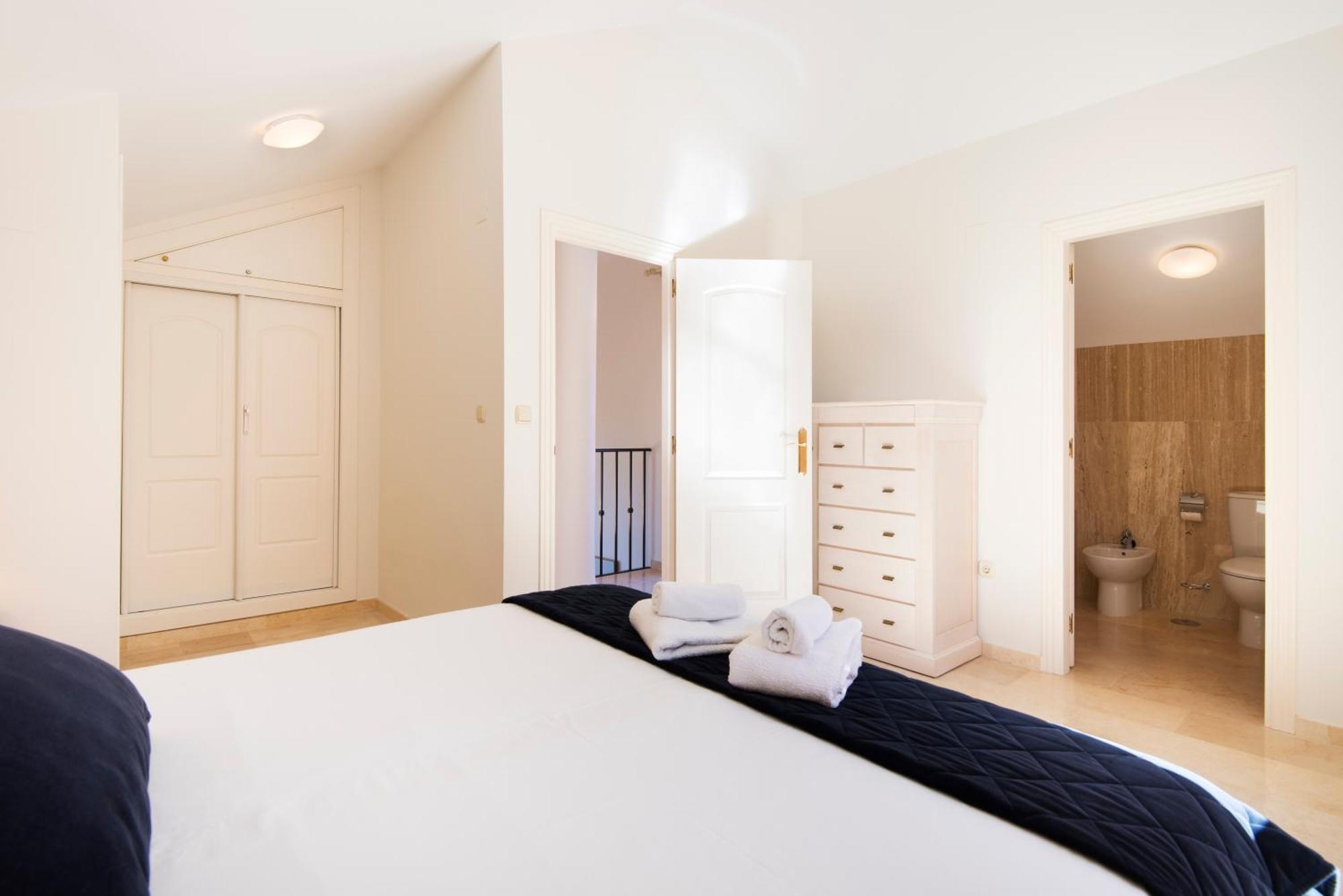Rentandhomes Penthouse Elviria Golf Marbella Kültér fotó