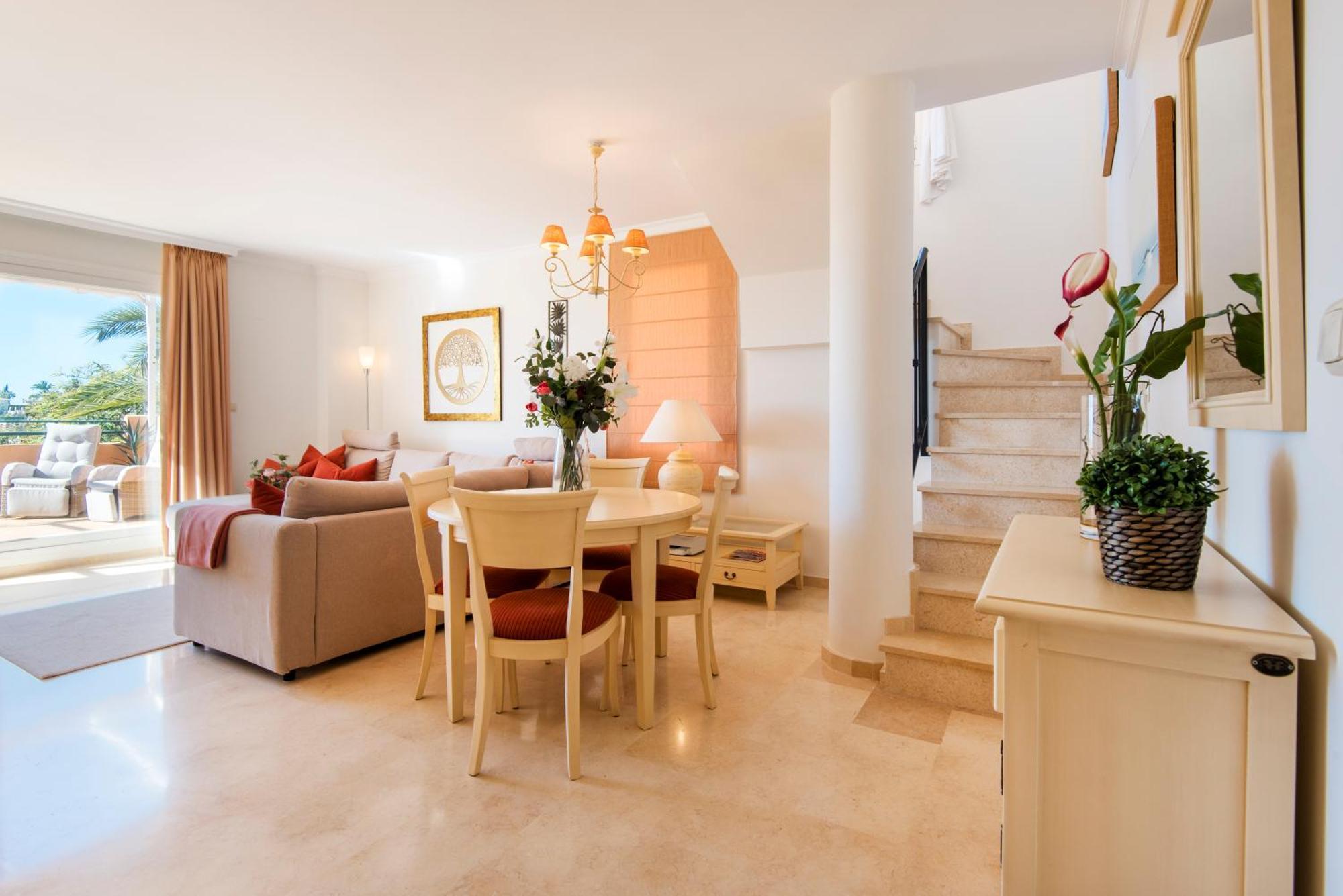 Rentandhomes Penthouse Elviria Golf Marbella Kültér fotó