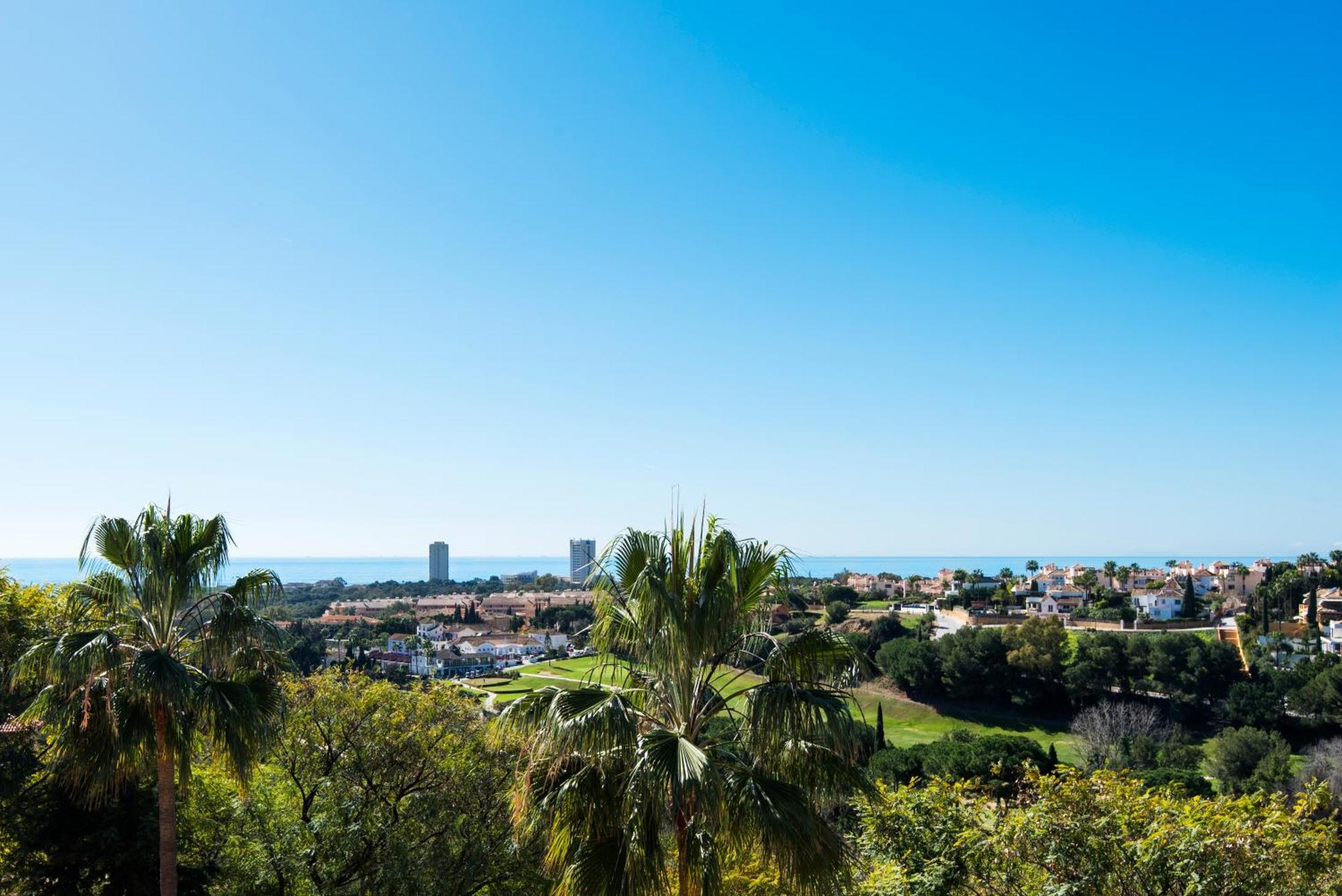 Rentandhomes Penthouse Elviria Golf Marbella Kültér fotó